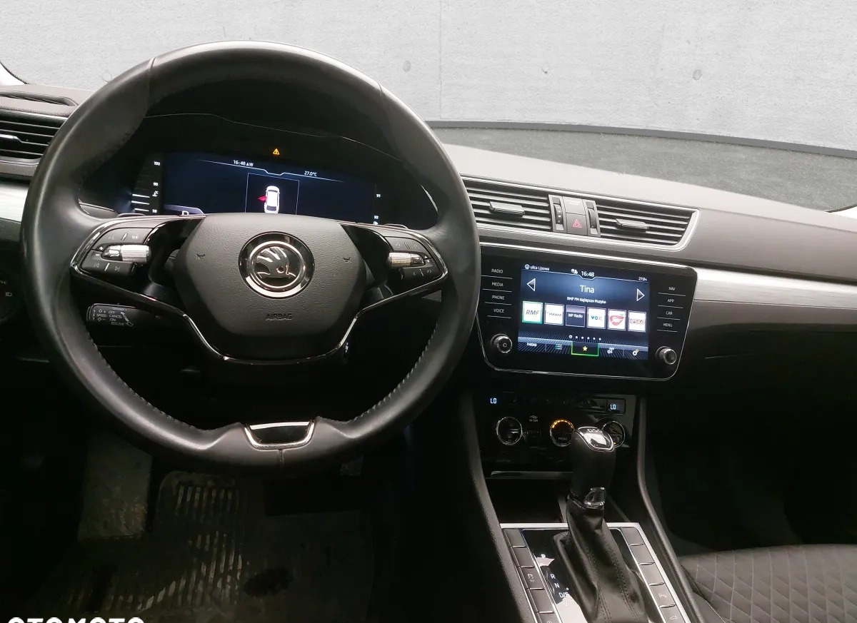Skoda Superb cena 89800 przebieg: 239500, rok produkcji 2020 z Kudowa-Zdrój małe 67